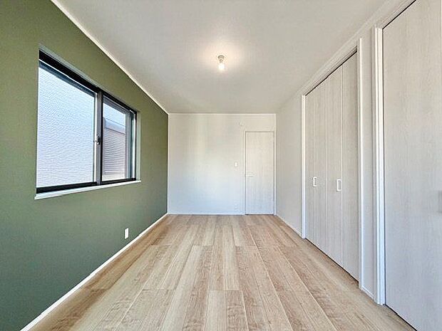 家族一人ひとりの大切なプライベート空間。趣味・感性で飾って頂けるようシンプルに仕上げてあります。