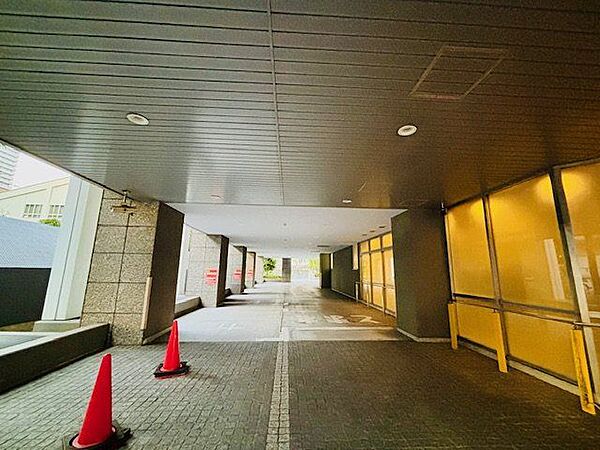 敷地内駐車場。