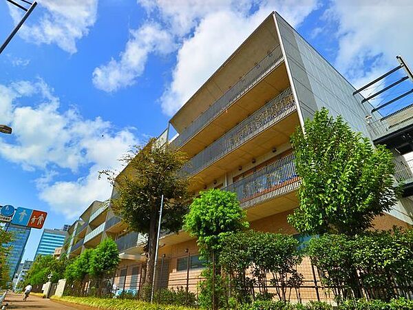 港区立港南小学校 350m