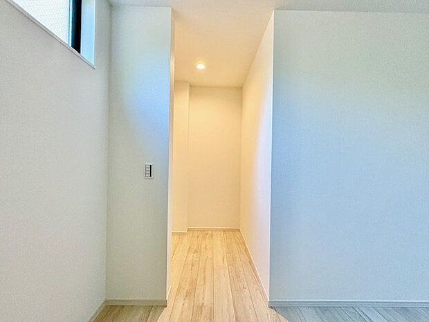 各部屋クローゼット付の3LDK。お子さまも憧れの個室が持てます。ただ暮らすだけでなく快適さを求めて。