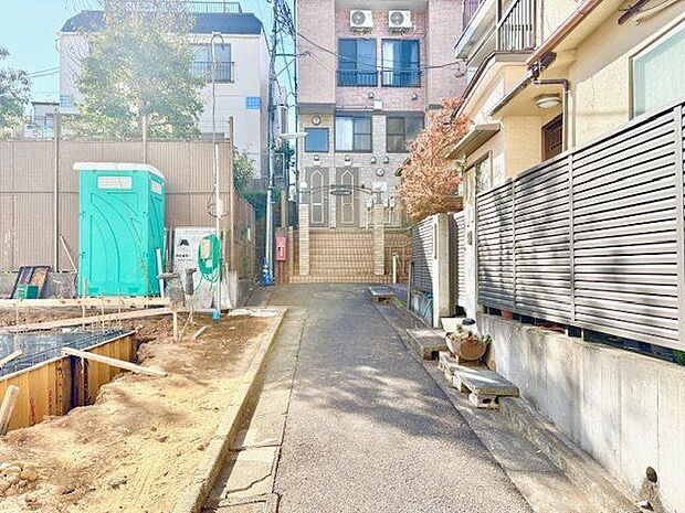 家族のニーズに合わせた間取りプラン。心地よい空間を創造します。