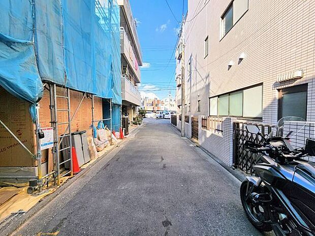 豊かな自然と多彩な生活利便施設が融合した環境。快適な家族の日々を叶えるための舞台が広がっています。