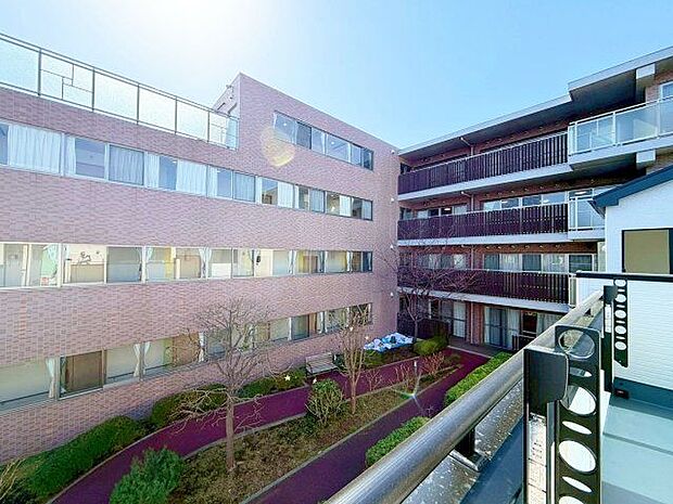 さまざまな表情の景色を眺めながら、くつろぎのひと時をお過ごし頂けます。