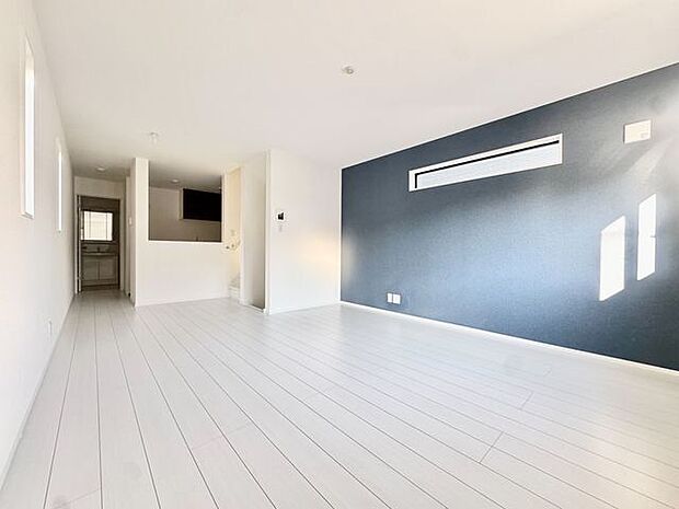 洗練された内装の住空間。伸びやかな空間のなかで、ゆったりとしたひとときを過ごせます。