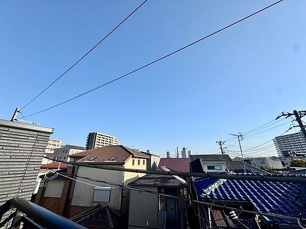 ずっと太陽を感じる事ができるのは、遮るものが視界に無いから。開けた視界が広がります。