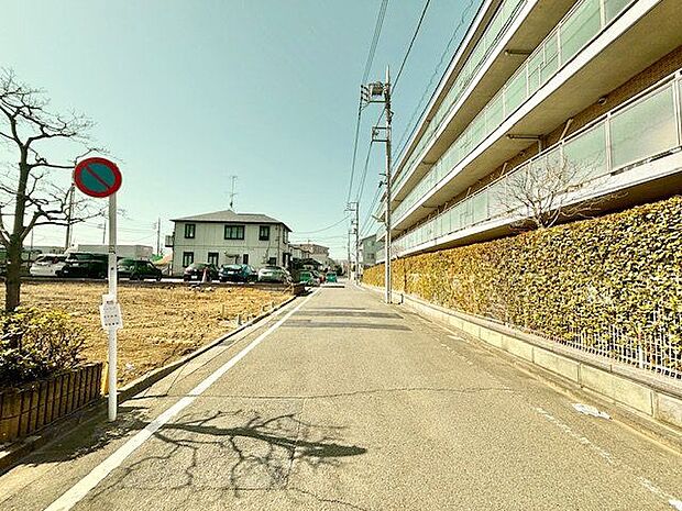 思い描いた暮らしをこの土地で実現。閑静な住宅街ならではの快適で贅沢な暮らしをお楽しみいただけます。