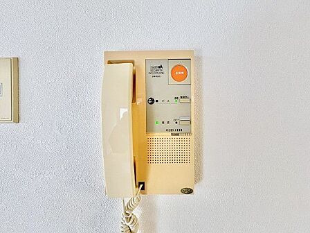 インターホンを設置。暮らしの安心感を一層高めます。