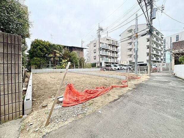 少しづつ装いを変える街の景観から、この街ならではの美しい風景とここから紡がれる物語。