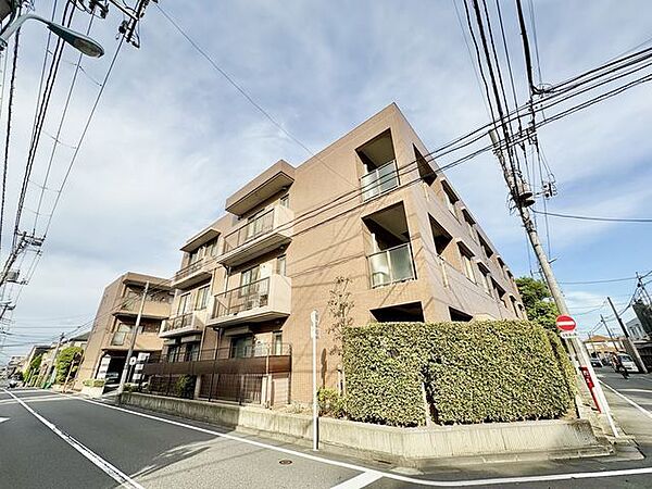 洗練されたデザインと機能性が織りなすこだわりの住空間。ゆったりとした時間をお過ごしください。