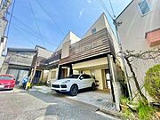 お住まいの顔となる外観。様々なシーンで違った魅力的な表情を見せてくれます。