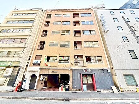 いくつもの季節が過ぎ去り、時の流れと共に魅力が深まり、人生を楽しむための住まいになりました。