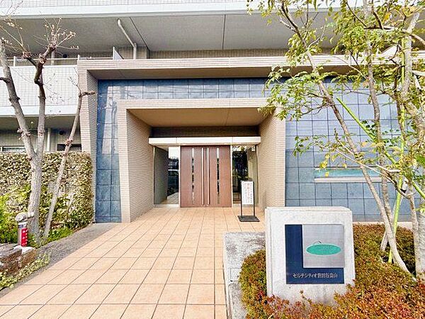 帰宅されるご家族や、訪れる方を優しく迎える・安らぎに満ちた生活空間を予感させてくれます。