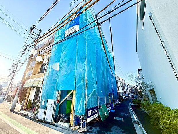 家族のニーズに合わせた間取りプラン。心地よい空間を創造します。