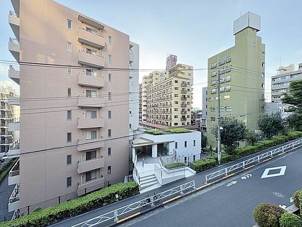 さまざまな表情の景色を眺めながら、くつろぎのひとときをお過ごしいただけます。