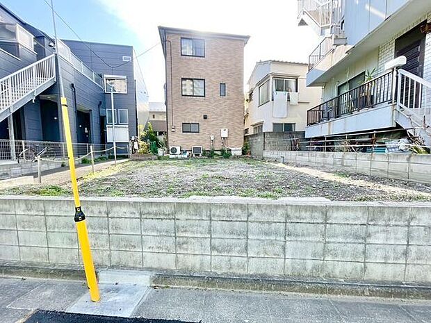 穏やかな住環境と充実の生活利便性を備えたこの地で誇りに思える住まいを実現。