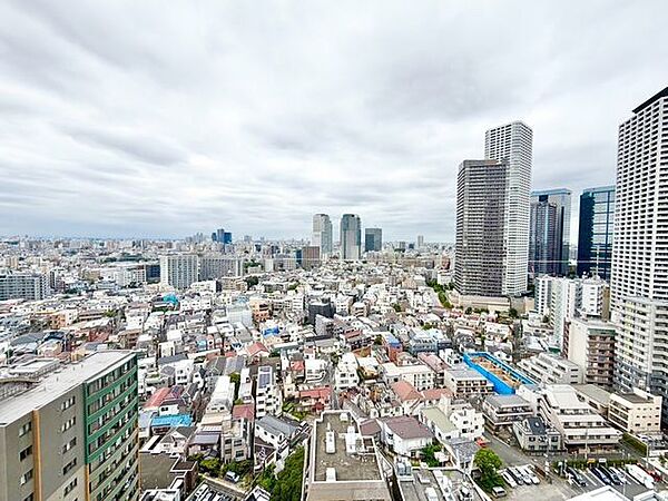 さまざまな表情の景色を眺めながら、くつろぎのひと時をお過ごし頂けます。