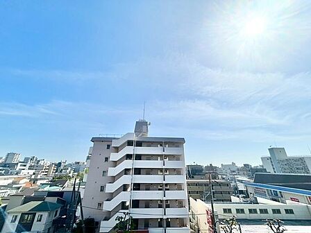 さまざまな表情の景色を眺めながら、くつろぎのひと時をお過ごし頂けます。