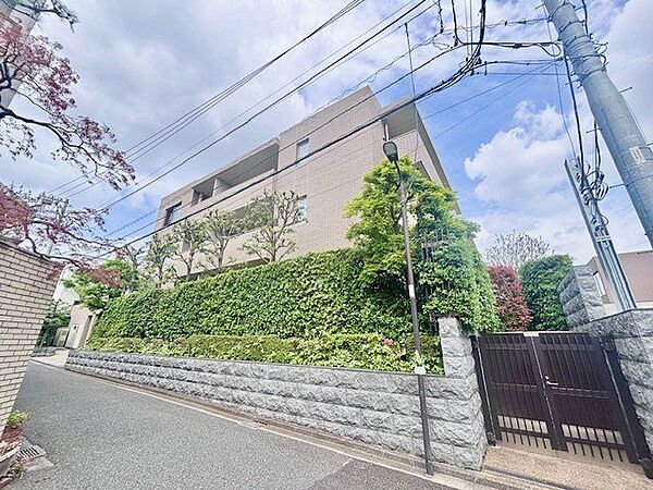お住まいは住まう方を見守り受け入れてくれます。「日常」という物語の舞台となることを祈っています
