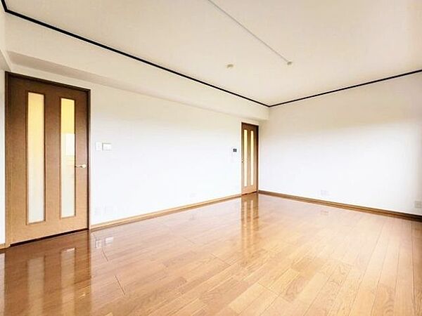 広さを十分に確保したリビング。理想の空間で家族と過ごすのはもちろん、お客様のおもてなしも可能。