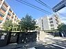 周辺：新宿区立新宿中学校 550m