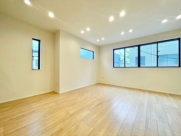 洗練されたデザインと機能性が織りなすこだわりの住空間。ゆったりとした時間をお過ごしください。