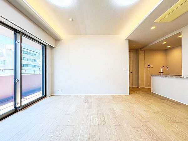 豊かな居住性と、クオリティが見事に調和した住空間は、住まうことの喜びを感じさせてくれます。