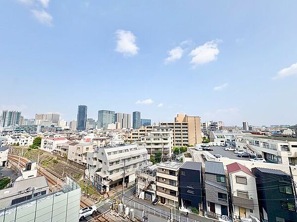 遮るもののない開放感あふれる眺め。気持ちのいい風が吹き抜けます。