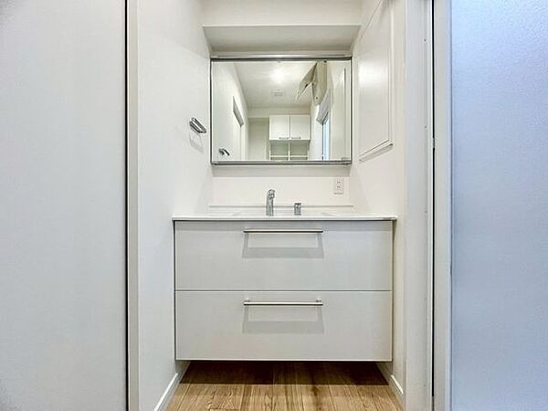 一日の始まりと終わりを心地よく演出してくれる、多彩な機能が備えられたパウダールーム。