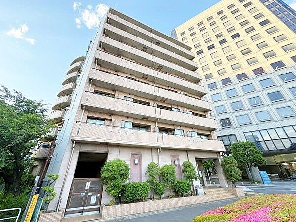 日々の暮らしに豊かさや潤いを与えてくれる住環境であることもこの街の魅力です。