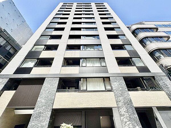 洗練されたデザインと機能性が織りなすこだわりの住空間。ゆったりとした時間をお過ごしください。