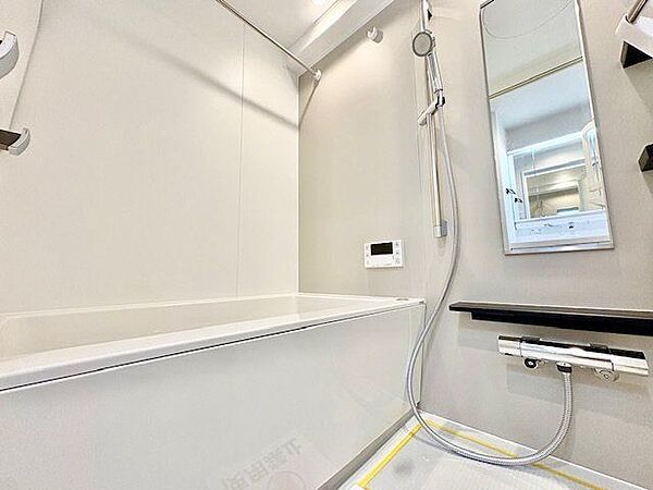 シンプルながらリラックスして気持ちよく入浴できる空間は、すべての人の毎日を豊かにする場所です。