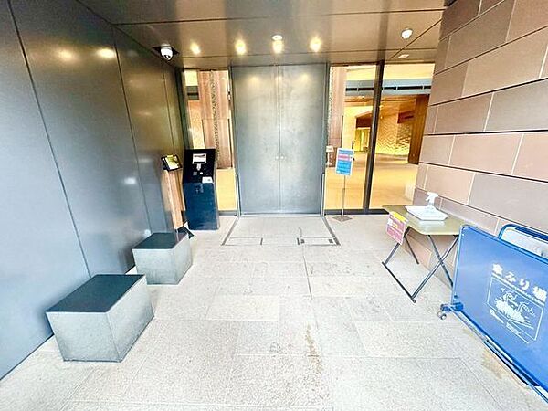 上質なデザインが落ち着きと高級感を与えます。安らぎに満ちた生活空間を予感させてくれます。