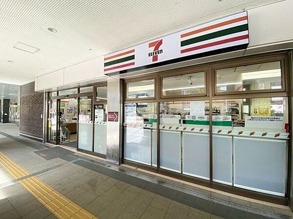 セブンイレブン勝どき駅前店 200m