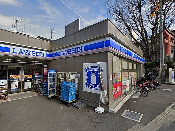 ローソン神楽坂駅北店 250m
