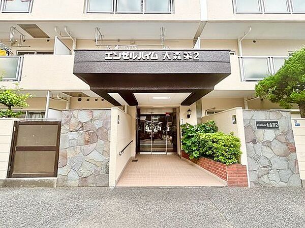 帰宅されるご家族や、訪れる方を優しく迎える・安らぎに満ちた生活空間を予感させてくれます。