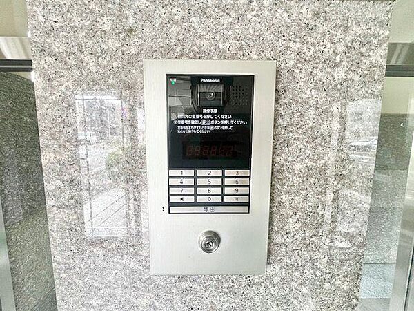 オートロック機能付で、安心のセキュリティ。毎日の暮らしを優しくサポートしてくれます。