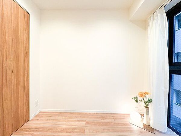 プレーンな空間を自分のスタイルに染める。いつまでも快適に暮せる住まいへ。