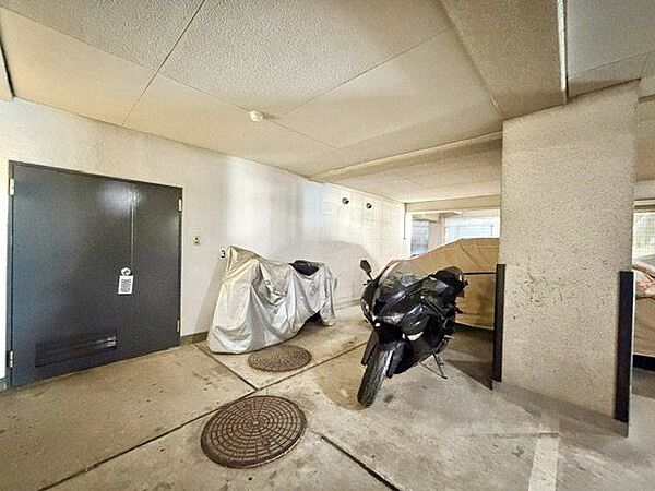 バイク置場
