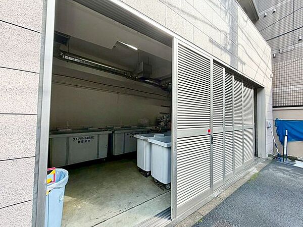 敷地内ゴミ置き場