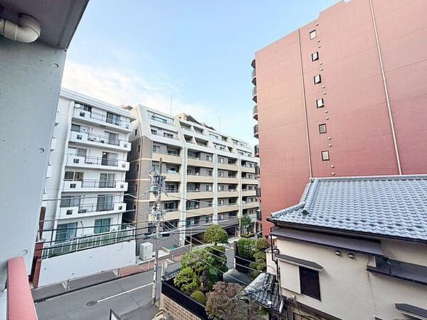 さまざまな表情の景色を眺めながら、くつろぎのひと時をお過ごし頂けます。