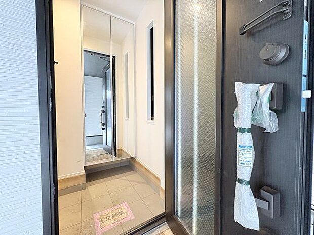 一日あったいろんなことを胸に帰る我が家。「ただいま」「おかえり」が交わされる幸せな空間が待っています。