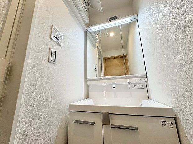 一日の始まりと終わりを心地よく演出してくれる、多彩な機能が備えられたパウダールーム。