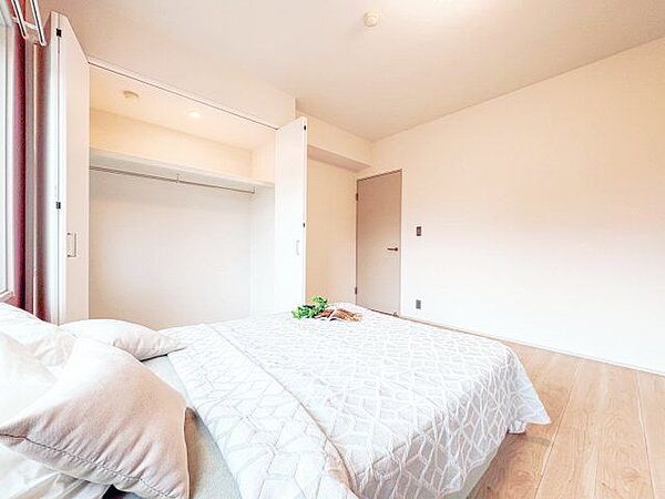 お部屋には充分な収納スペースをご用意。自分だけの空間を作り上げることができます。