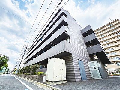 外観:優雅な立ち姿のお住まいは多様なライフスタイルをサポートし、上質な時間をお過ごしいただけます。 外観:優雅な立ち姿のお住まいは多様なライフスタイルをサポートし、上質な時間をお過ごしいただけます。