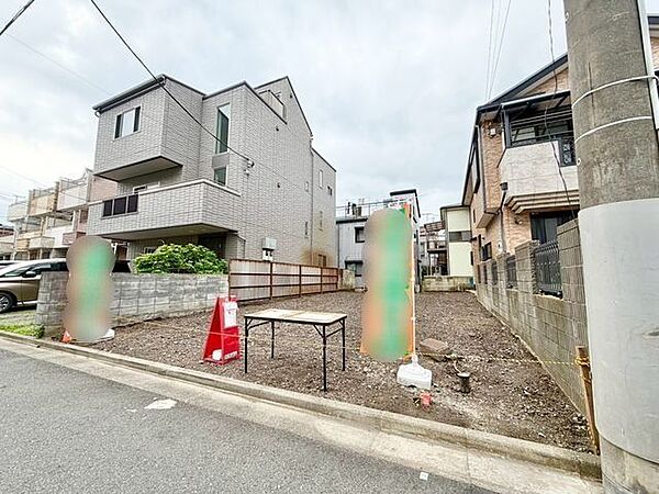 公園が近く、子育て家族に嬉しい緑豊かな環境です。