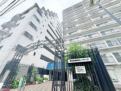 外観:時の流れと共に魅力が深まった外観は、やすらぎ感と上質感を演出します。 外観:時の流れと共に魅力が深まった外観は、やすらぎ感と上質感を演出します。