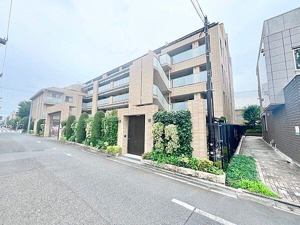 住まいは明日へのエネルギーを養うオアシスだとすれば、元気のでる存在でなければなりません。