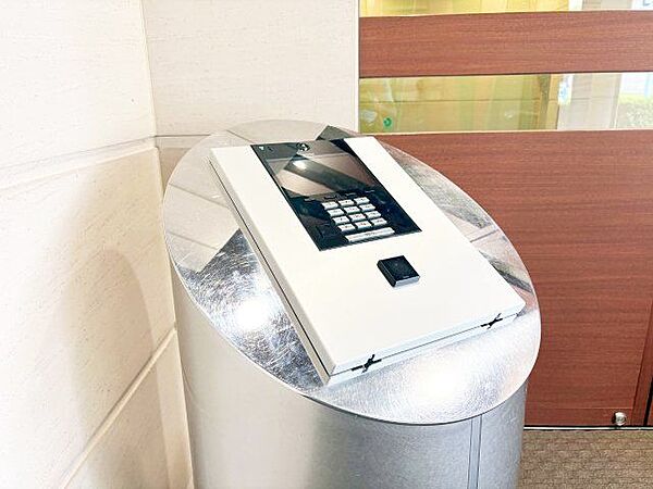 快適な暮らしを守るオートロック機能付。