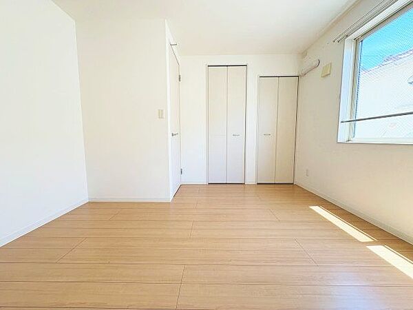 シンプル・イズ・ベストが基本。プレーンな空間を自分好みに。いつまでも快適に暮せる住まいへ。