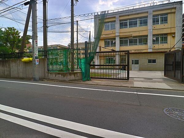 川崎市立南河原中学校 400m